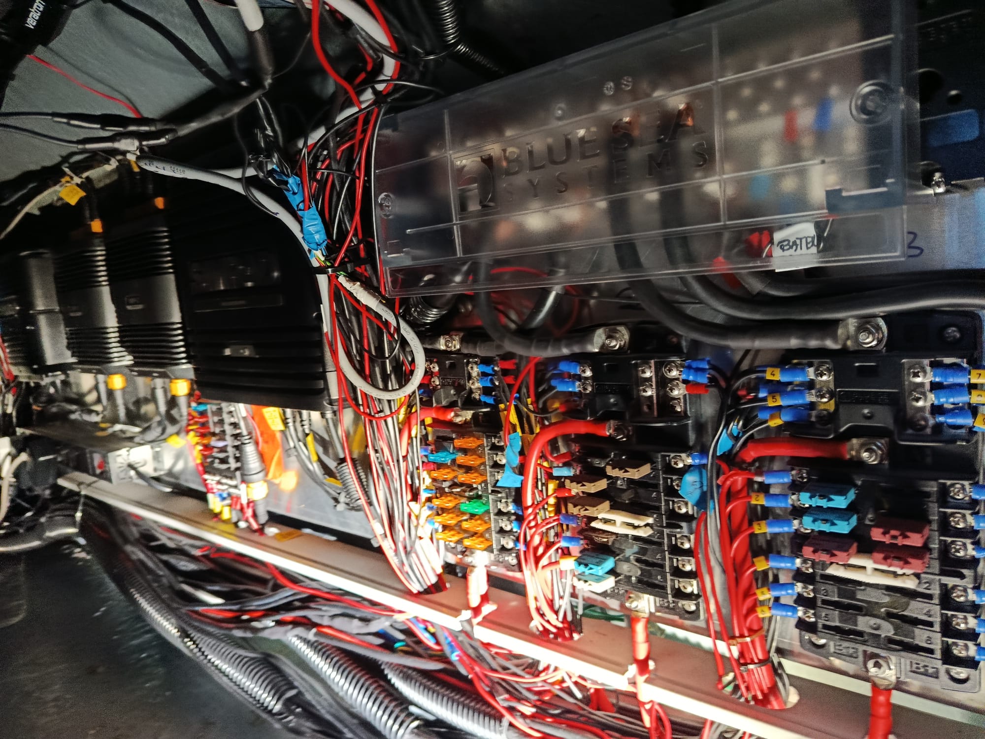 Instalacja elektryczna na jachcie c.d.